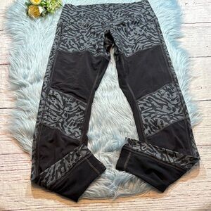 Lululemon Hot To Street Biggie Brushed Animal Coal Black Leggings sz 8
